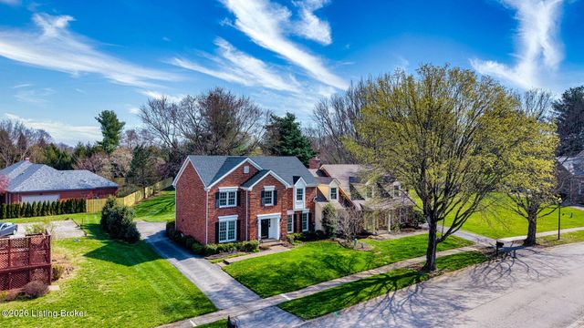 12 Autumn Hill Ct, Prospect, KY 40059