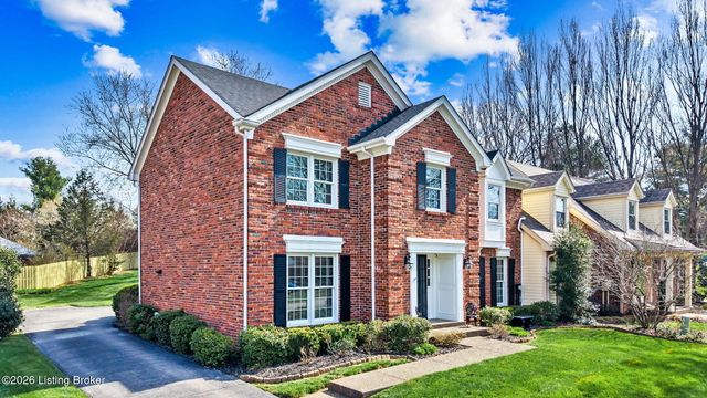 12 Autumn Hill Ct, Prospect, KY 40059