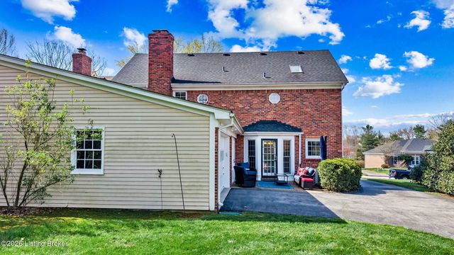 12 Autumn Hill Ct, Prospect, KY 40059