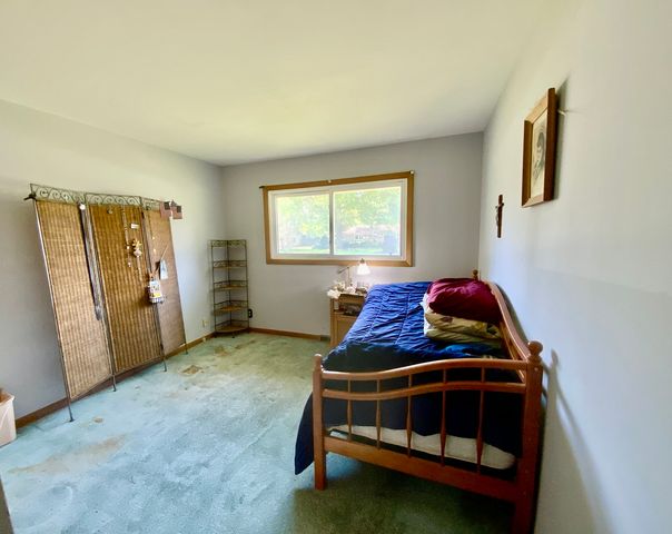 2271 Fitchome Street, Aurora, IL 60506