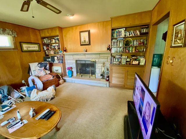 2271 Fitchome Street, Aurora, IL 60506