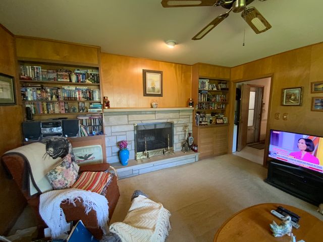 2271 Fitchome Street, Aurora, IL 60506