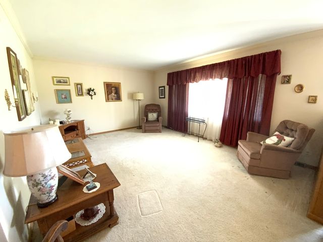 2271 Fitchome Street, Aurora, IL 60506