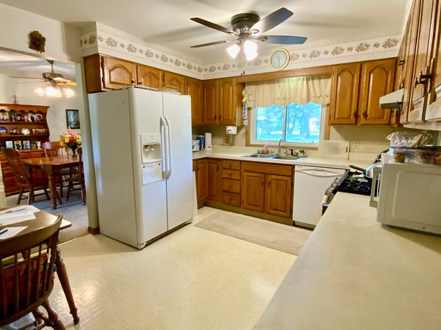 2271 Fitchome Street, Aurora, IL 60506