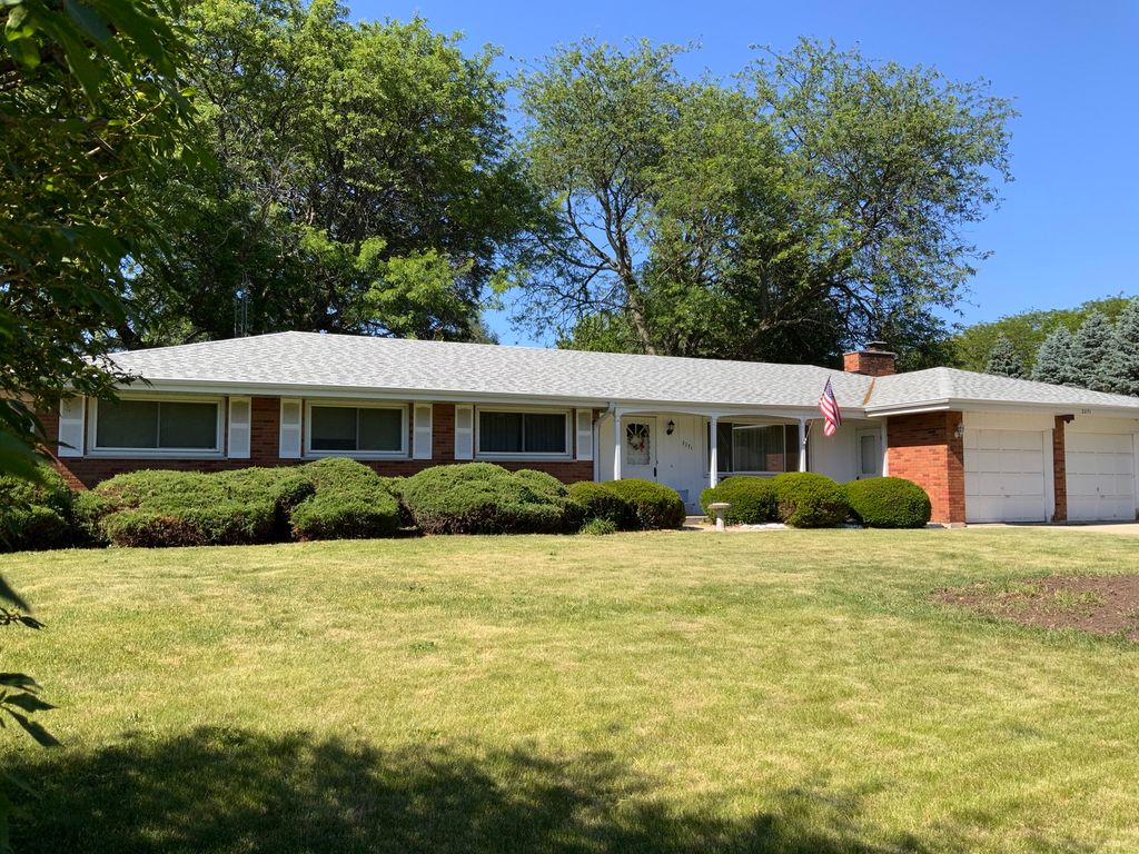 2271 Fitchome Street, Aurora, IL 60506