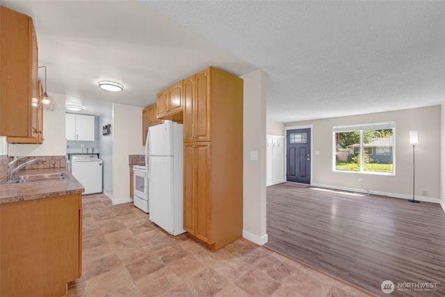30141 3rd Place SW, Federal Way, WA 98023