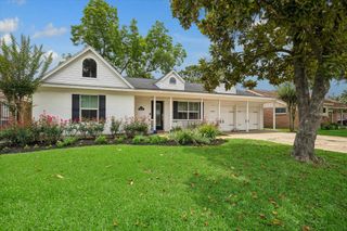 4517 Mimosa Drive, Bellaire, TX 77401