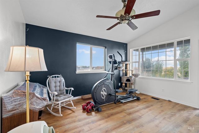 6600 SW Jarvis Drive, Mountain Home, ID 83647