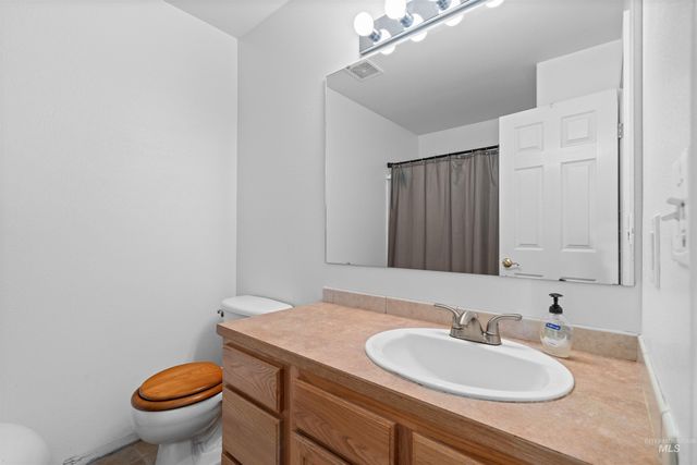 6600 SW Jarvis Drive, Mountain Home, ID 83647