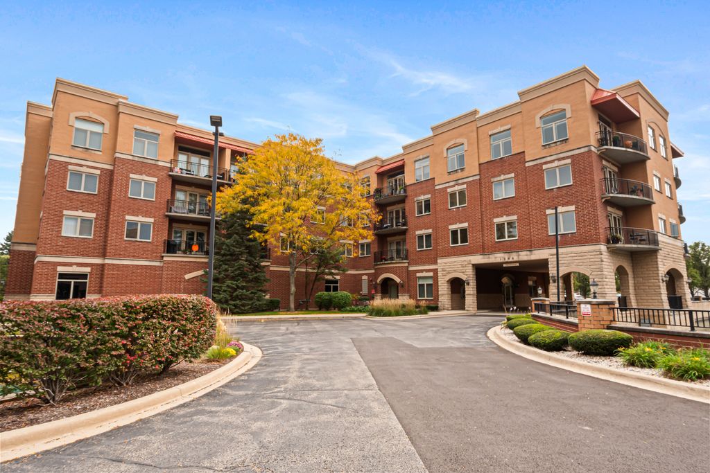 1200 N Foxdale Drive 110, Addison, IL 60101 — exterior