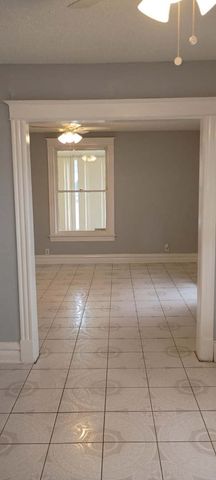 112 Washington Park, Waukegan, IL 60085