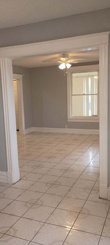 112 Washington Park, Waukegan, IL 60085