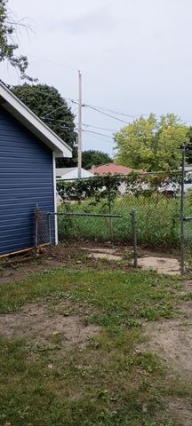 112 Washington Park, Waukegan, IL 60085