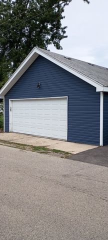 112 Washington Park, Waukegan, IL 60085