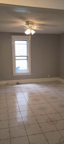 112 Washington Park, Waukegan, IL 60085
