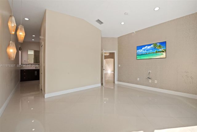 15962 SW 62nd St, Miami, FL 33193