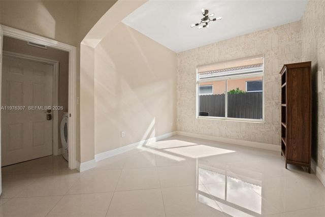 15962 SW 62nd St, Miami, FL 33193