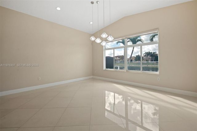 15962 SW 62nd St, Miami, FL 33193