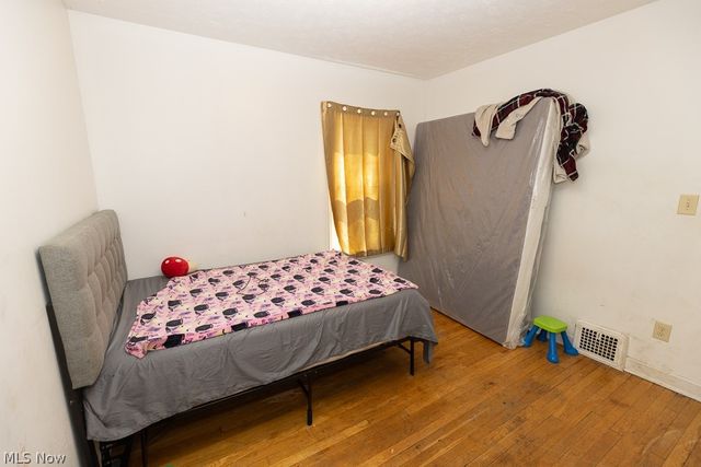 14221 Glenside Road, Cleveland, OH 44110