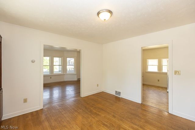 14221 Glenside Road, Cleveland, OH 44110