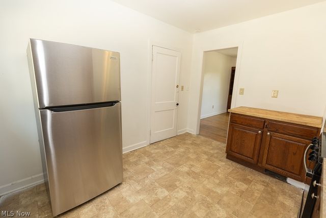14221 Glenside Road, Cleveland, OH 44110