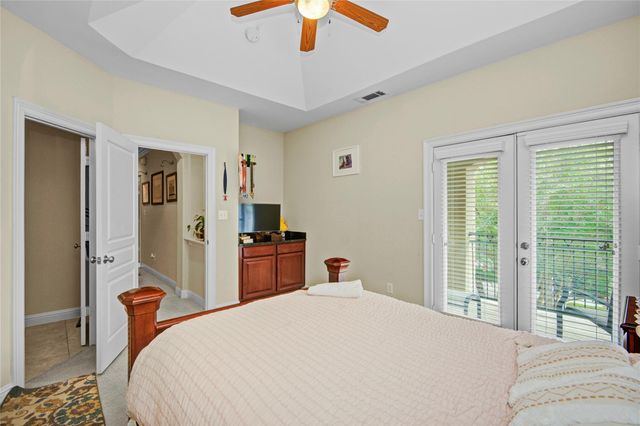 44 Versante Court, Houston, TX 77070