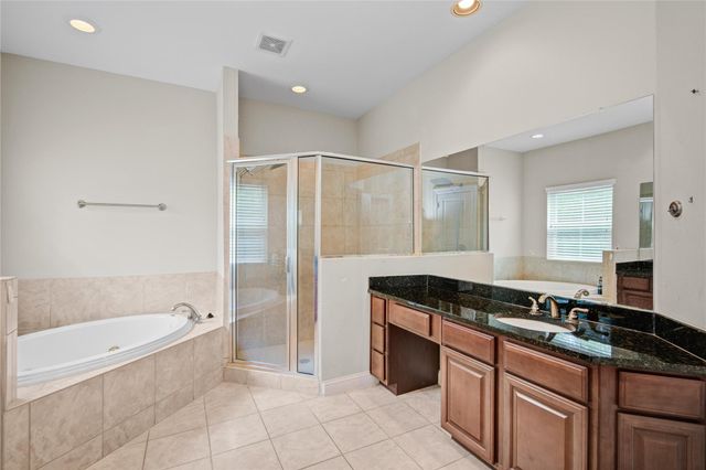 44 Versante Court, Houston, TX 77070