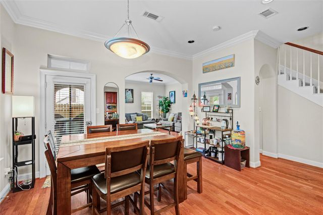 44 Versante Court, Houston, TX 77070