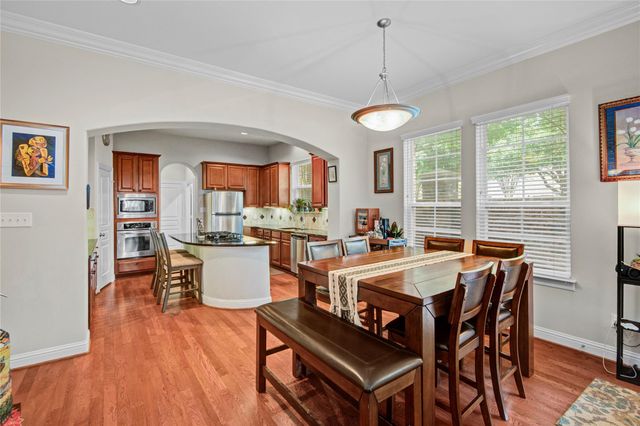 44 Versante Court, Houston, TX 77070