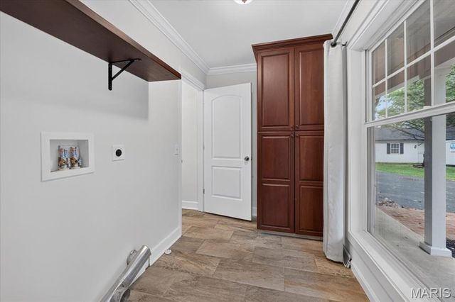 1821 Topping Road, St Louis, MO 63131