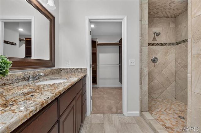 1821 Topping Road, St Louis, MO 63131