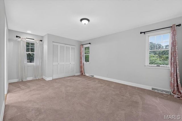 1821 Topping Road, St Louis, MO 63131