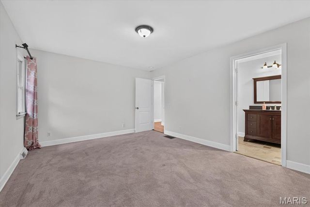 1821 Topping Road, St Louis, MO 63131