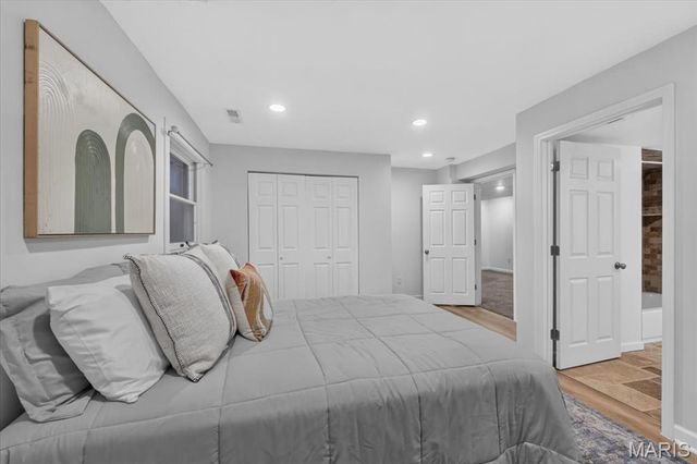 1821 Topping Road, St Louis, MO 63131