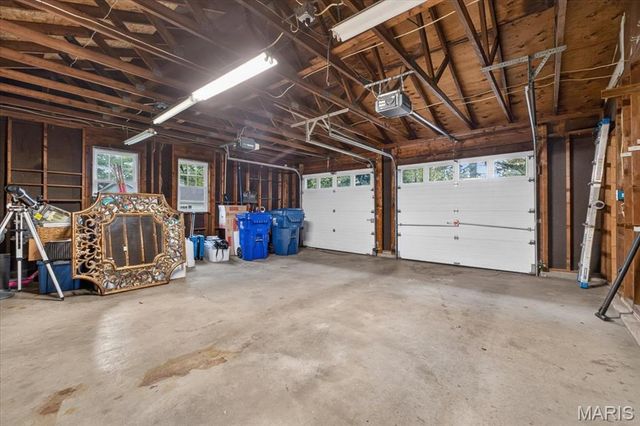 1821 Topping Road, St Louis, MO 63131