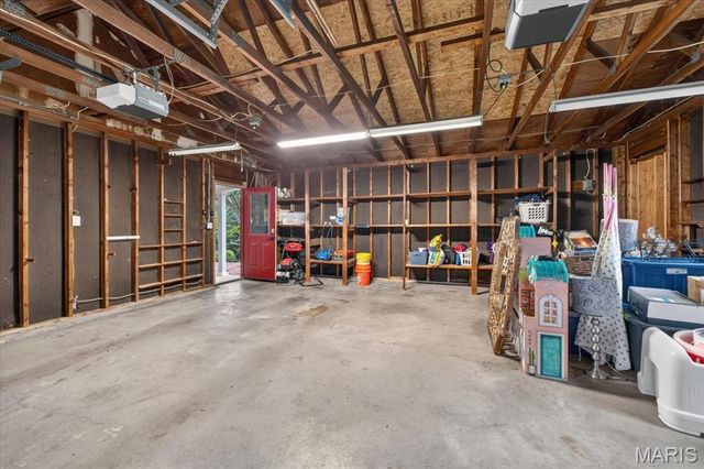 1821 Topping Road, St Louis, MO 63131