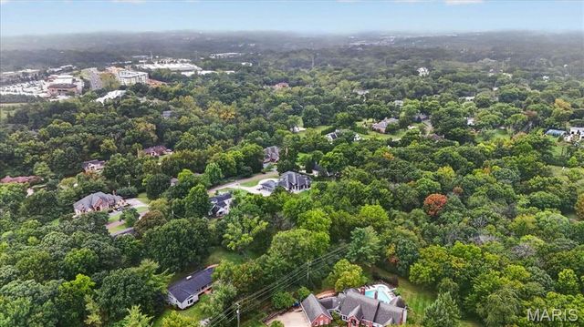 1821 Topping Road, St Louis, MO 63131