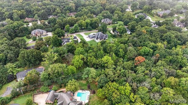 1821 Topping Road, St Louis, MO 63131