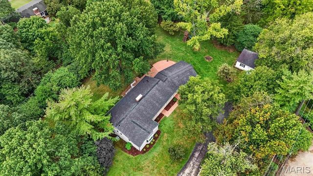 1821 Topping Road, St Louis, MO 63131