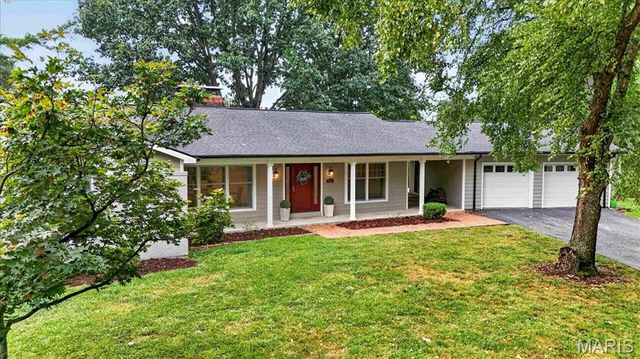 1821 Topping Road, St Louis, MO 63131