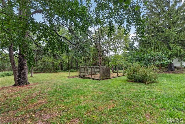 1821 Topping Road, St Louis, MO 63131