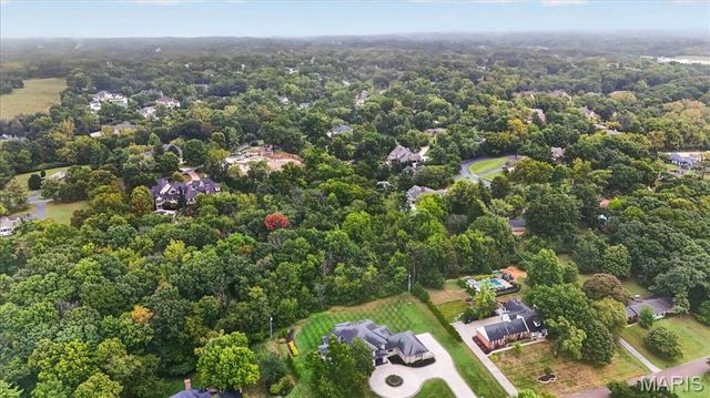 1821 Topping Road, St Louis, MO 63131