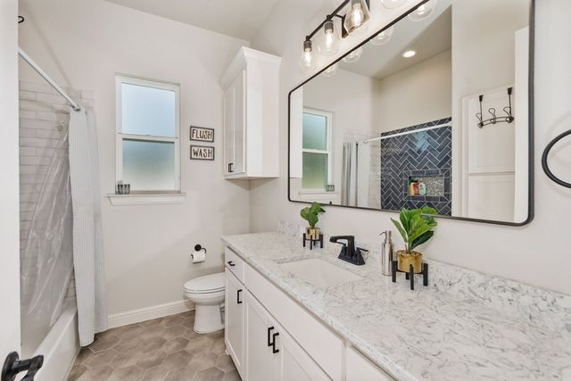 171 Rio Rancho Drive, Decatur, TX 76234