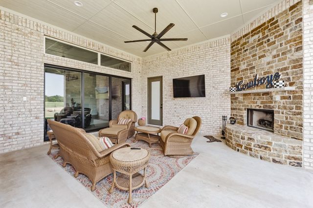 171 Rio Rancho Drive, Decatur, TX 76234