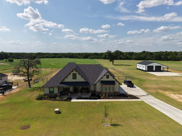 171 Rio Rancho Drive, Decatur, TX 76234