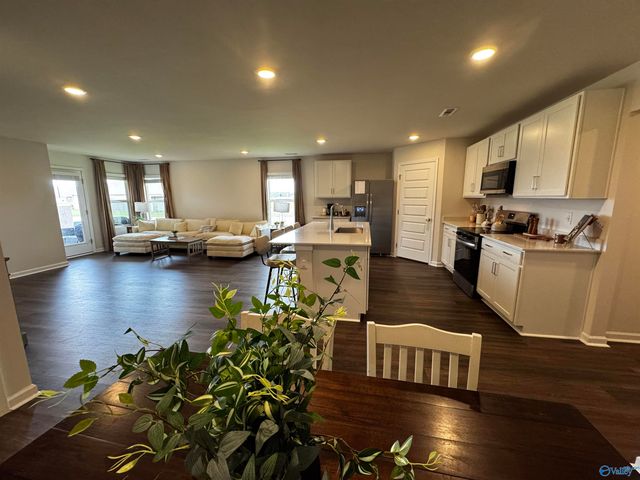 403 Jackson Point Circle, Huntsville, AL 35811