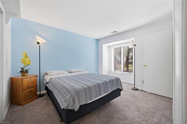 652 Pinewood DR, Virginia Beach, VA 23451