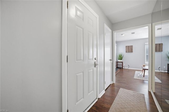 652 Pinewood DR, Virginia Beach, VA 23451