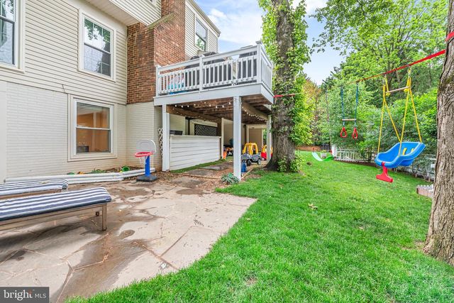 9212 WILLOW POND LN, Rockville, MD 20854
