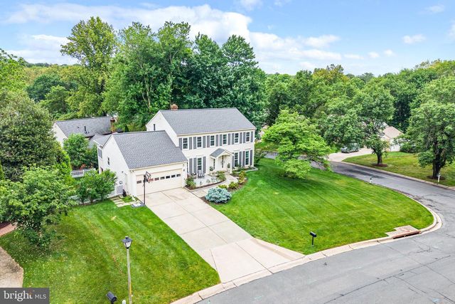 9212 WILLOW POND LN, Rockville, MD 20854